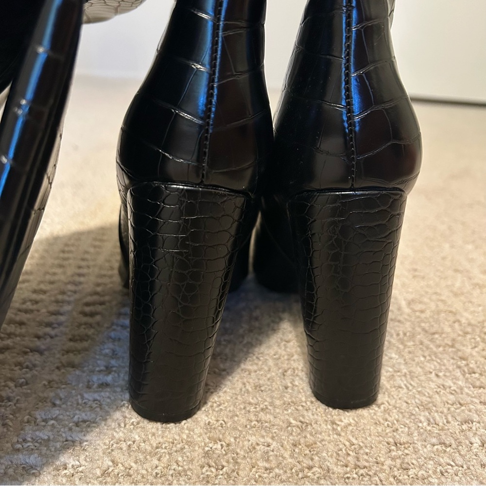 Steve Madden Nikitta Croc Embossed Boot Black Size 9.5 - Picture 4 of 12